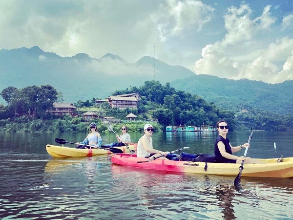 Cheo-kayaking-ho-ba-khan-2