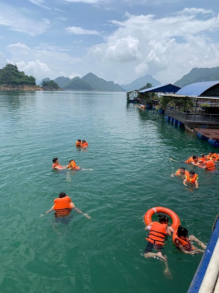 tam-ho-hoa-binh-11