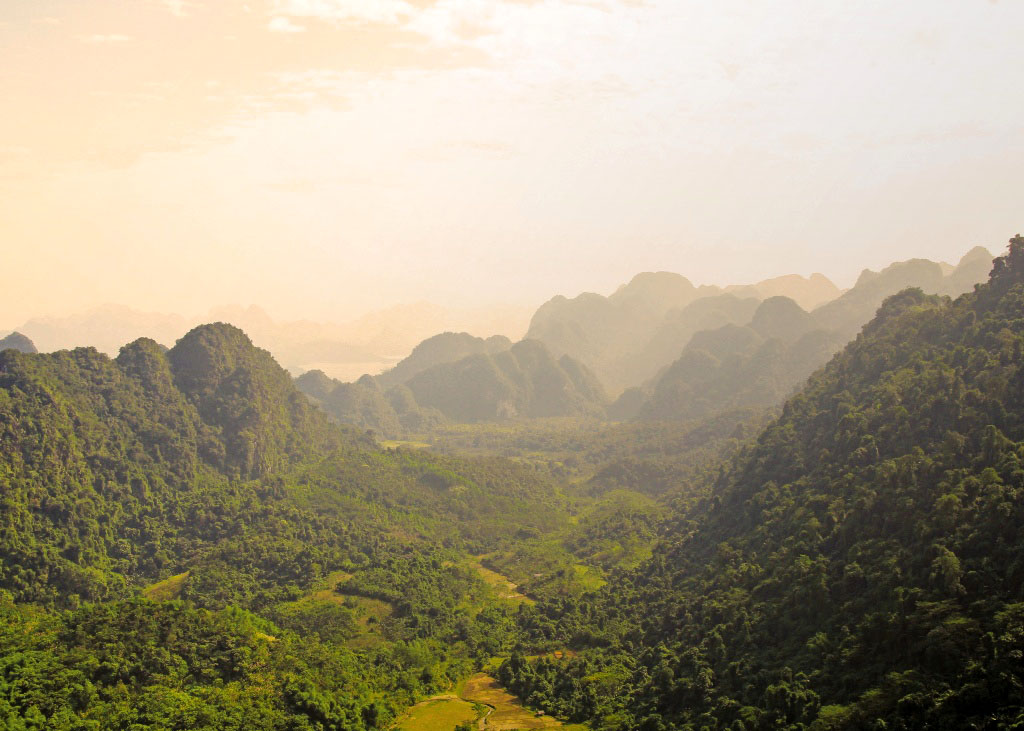 thung-lung-ba-khan-thien-duong-bi-lang-quen